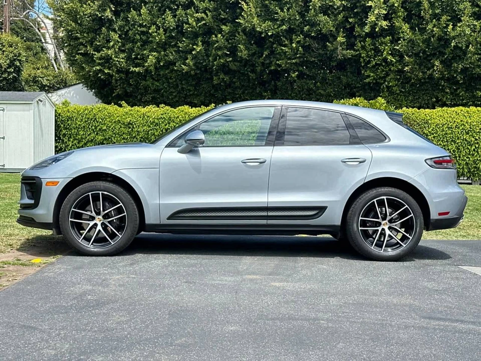 2025 Porsche Macan Electric - Image 2 of 4