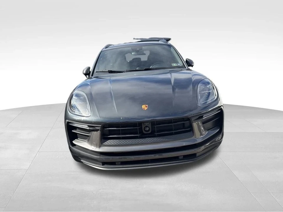 2025 Porsche Macan - Image 5 of 12