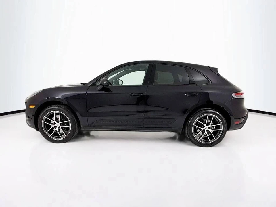 2025 Porsche Macan Electric - Image 2 of 5