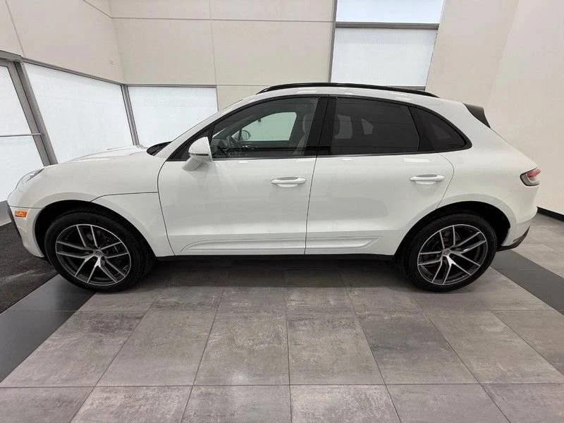 2025 Porsche Macan Electric - Image 2 of 5
