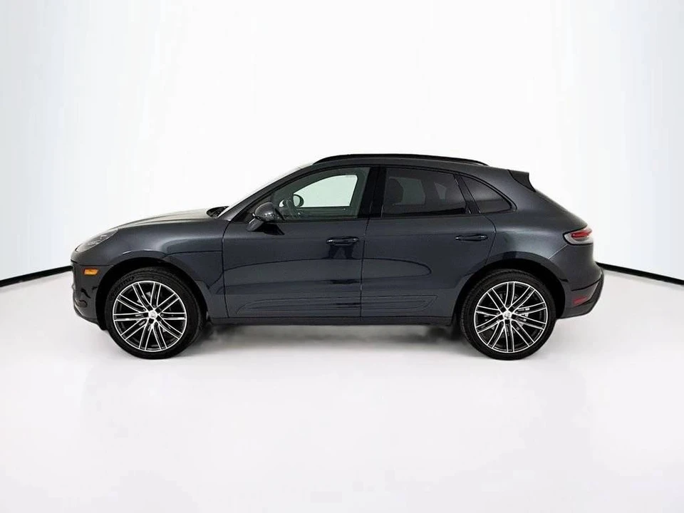 2025 Porsche Macan - Image 2 of 5