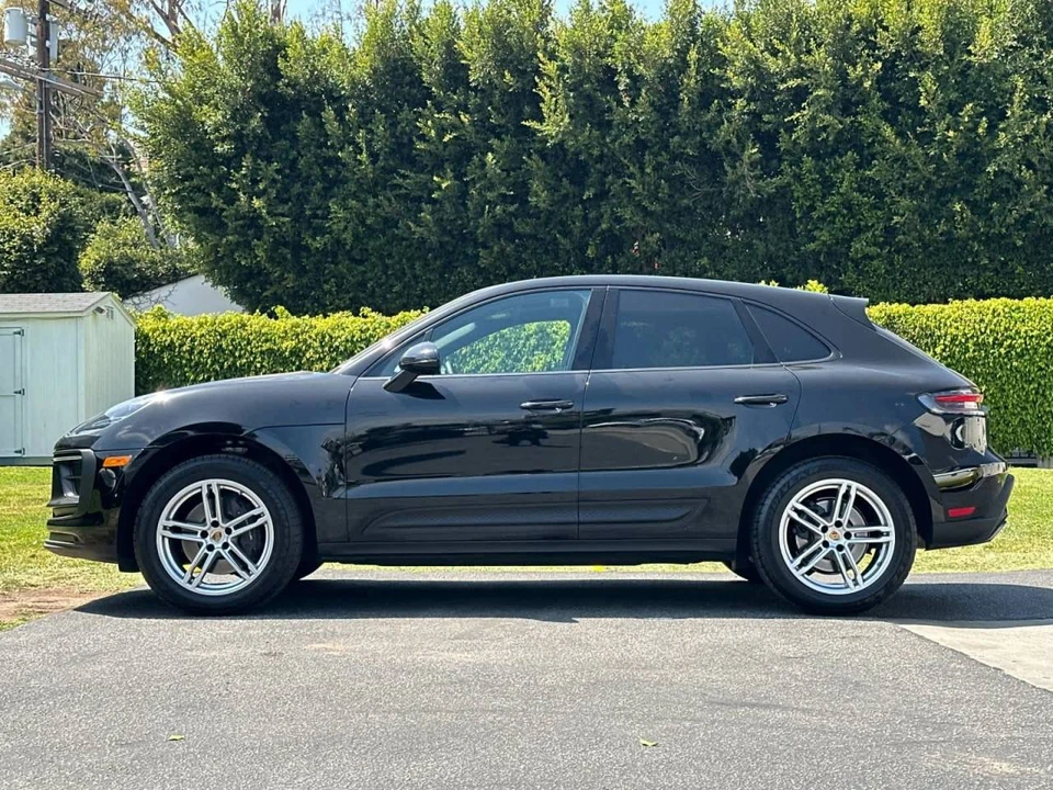 2025 Porsche Macan Electric - Image 2 of 4