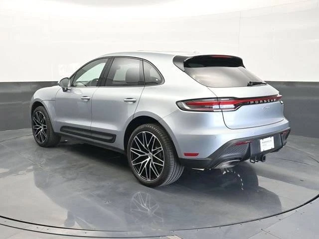 2025 Porsche Macan Electric - Image 3 of 5