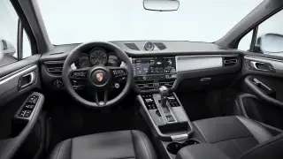 2025 Porsche Macan - Image 29 of 30