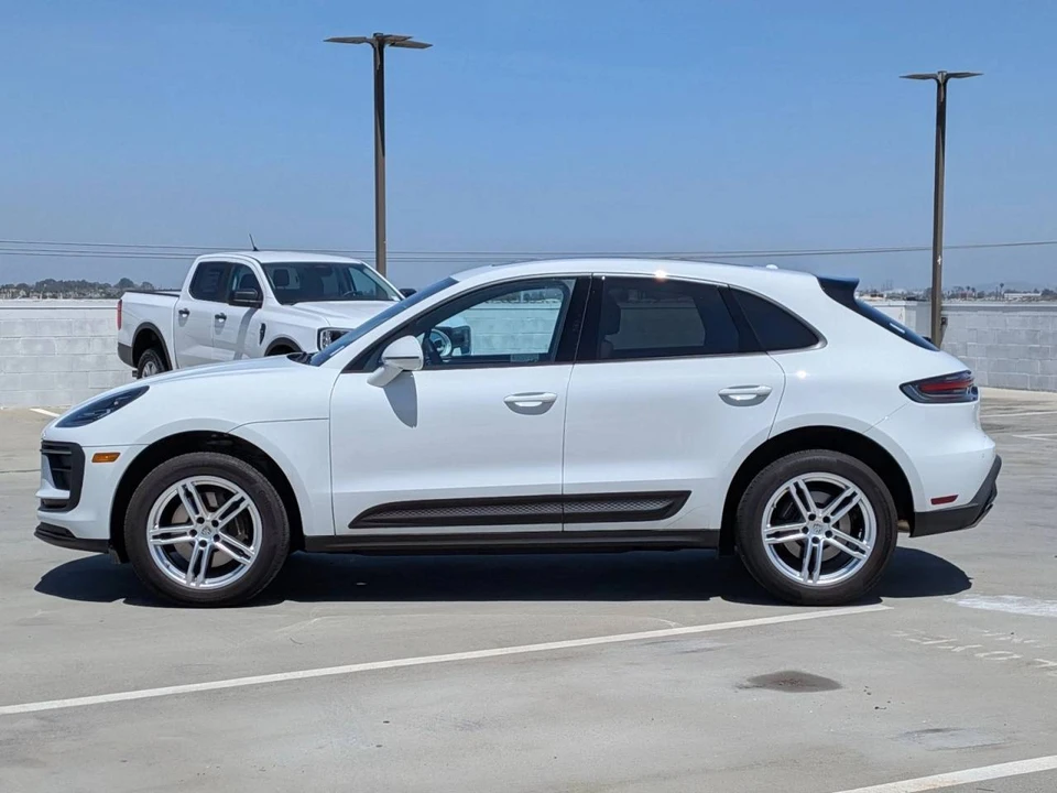 2025 Porsche Macan Electric - Image 2 of 5