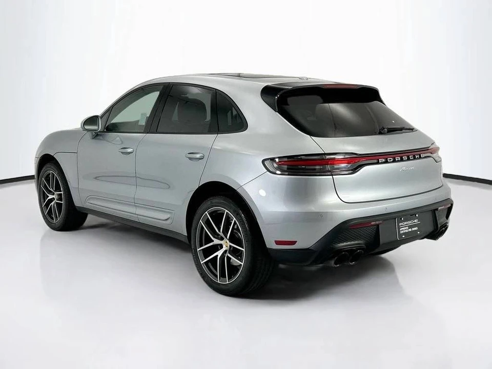 2025 Porsche Macan Electric - Image 3 of 5