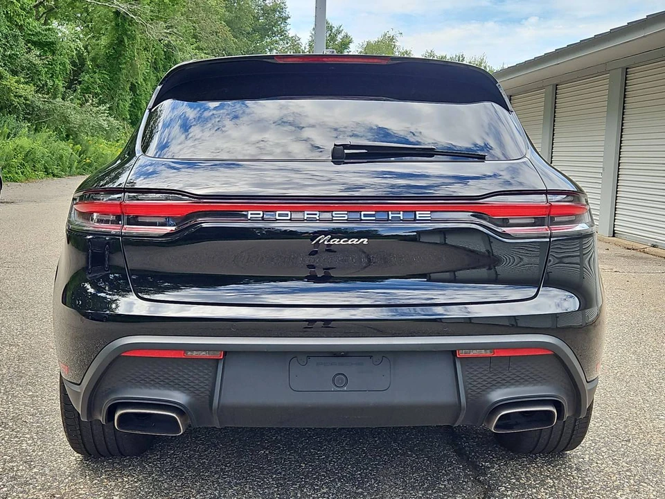 2025 Porsche Macan Electric - Image 5 of 5
