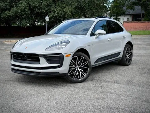 2025 Porsche Macan