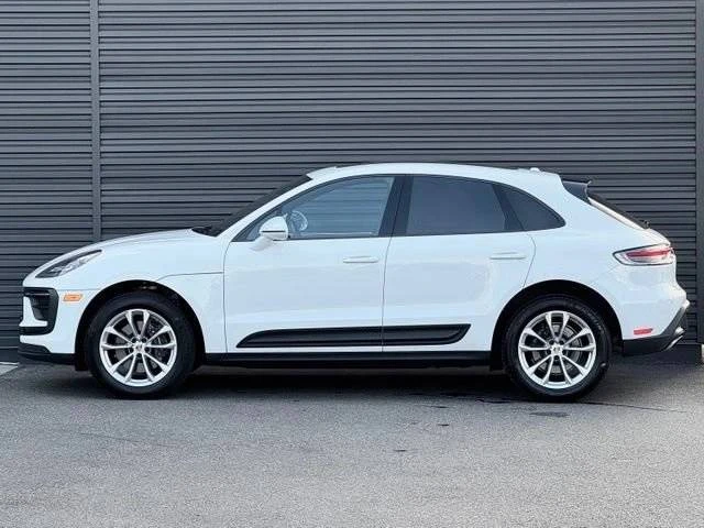 2025 Porsche Macan Electric - Image 2 of 5