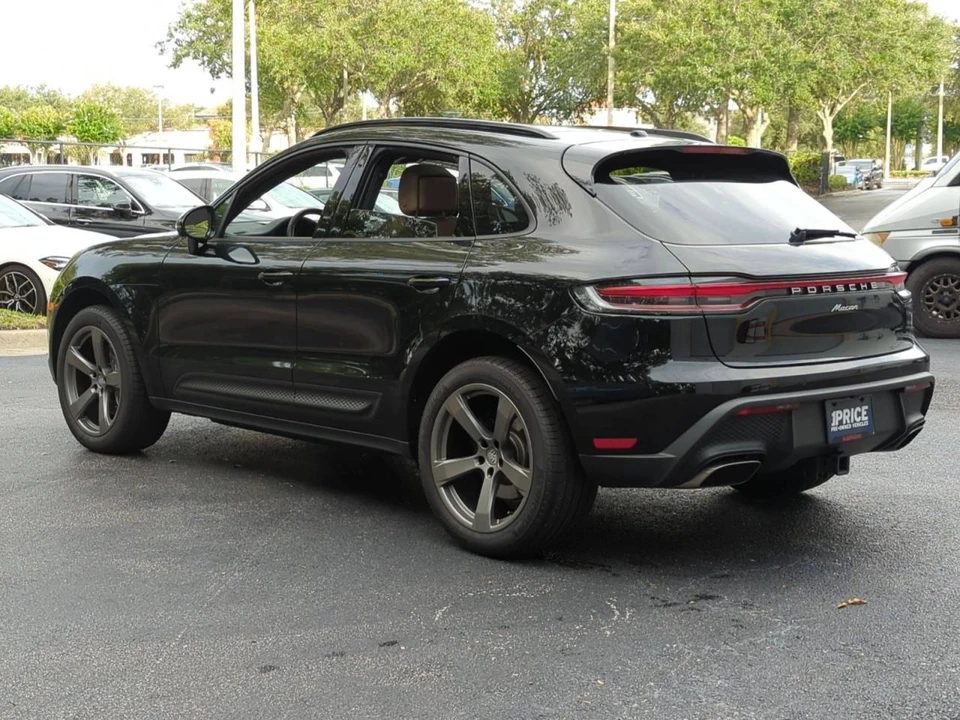 2025 Porsche Macan Electric - Image 3 of 4