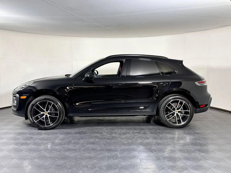 2025 Porsche Macan Electric - Image 2 of 4