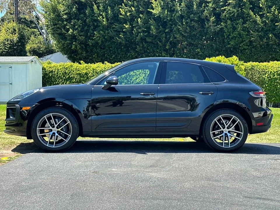 2025 Porsche Macan Electric - Image 2 of 4