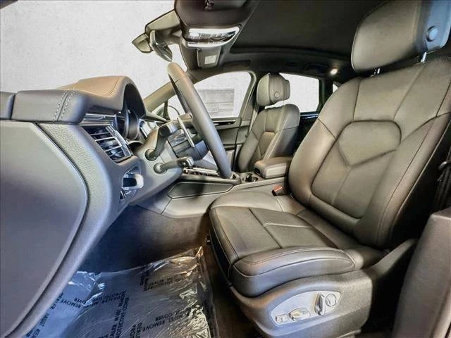 2025 Porsche Macan Electric - Image 5 of 5