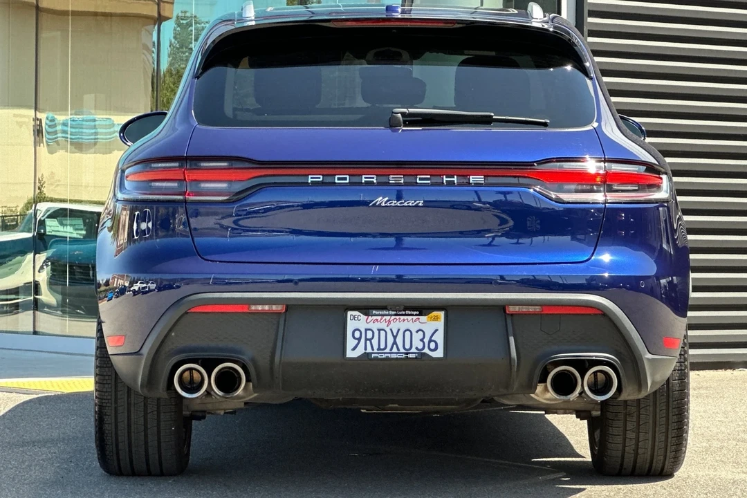 2025 Porsche Macan - Image 7 of 21