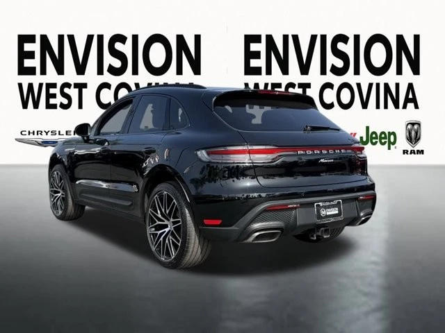 2025 Porsche Macan - Image 6 of 12