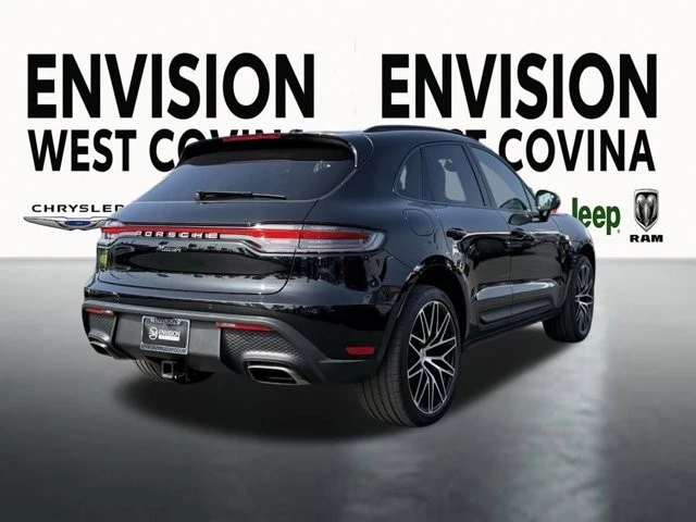 2025 Porsche Macan - Image 8 of 12
