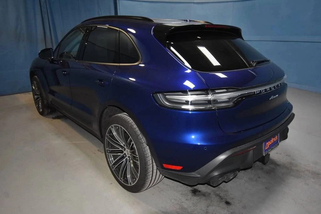 2025 Porsche Macan Electric - Image 3 of 4