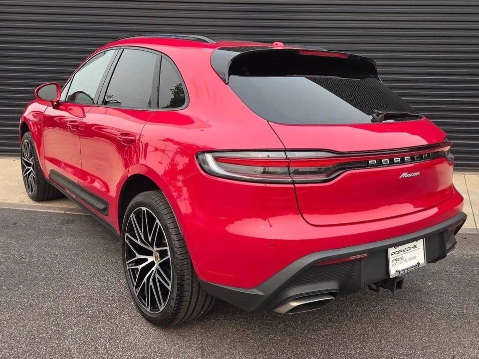 2025 Porsche Macan Electric - Image 3 of 5