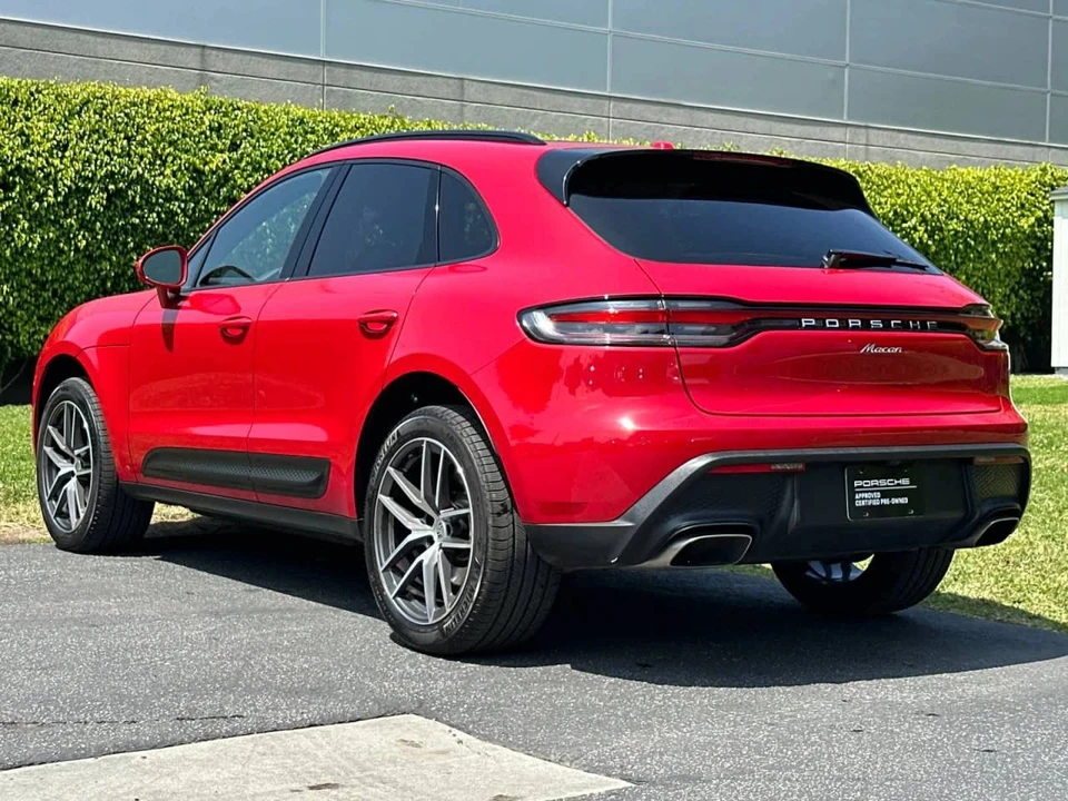 2025 Porsche Macan Electric - Image 3 of 4