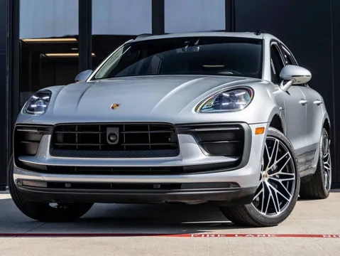 2025 Porsche Macan