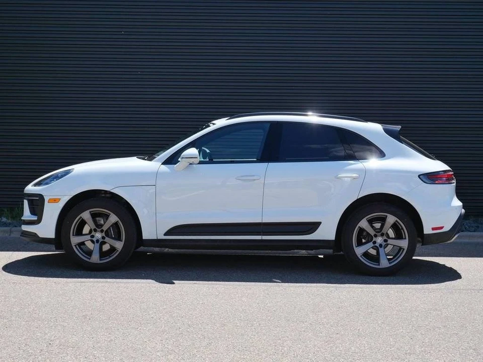 2025 Porsche Macan Electric - Image 2 of 4