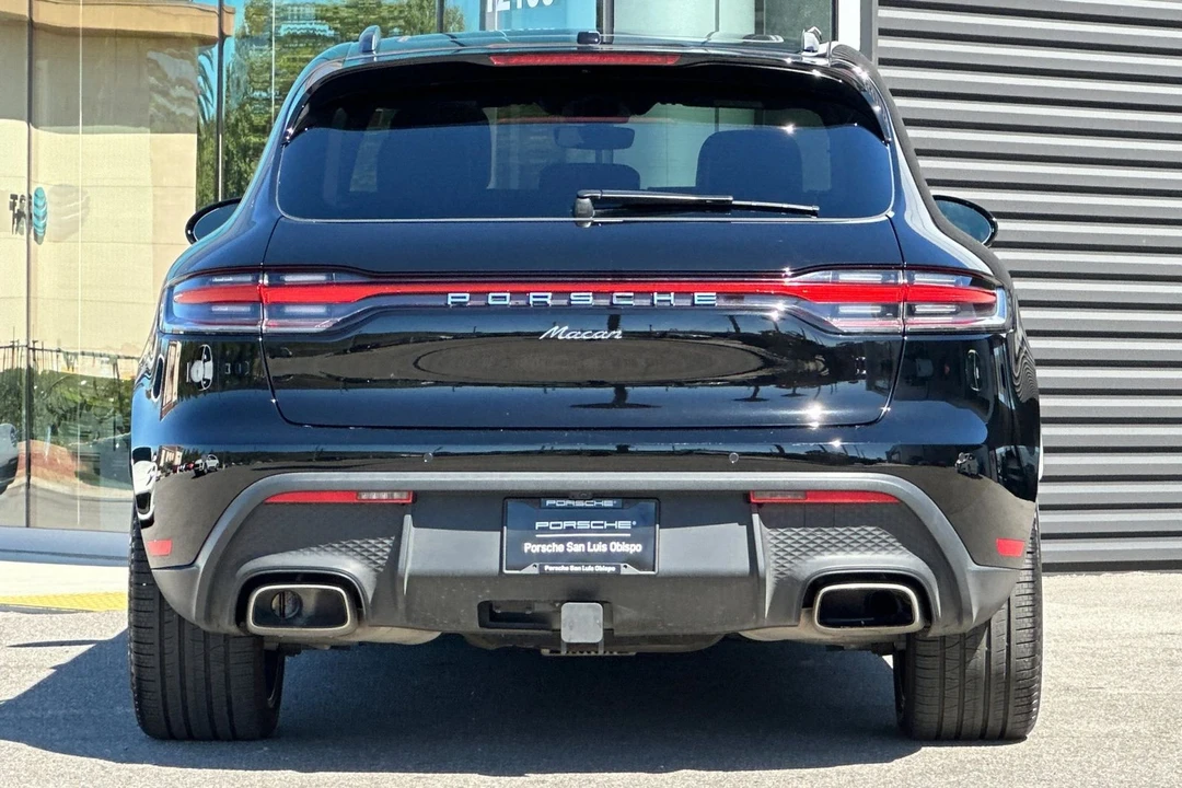 2025 Porsche Macan - Image 7 of 21