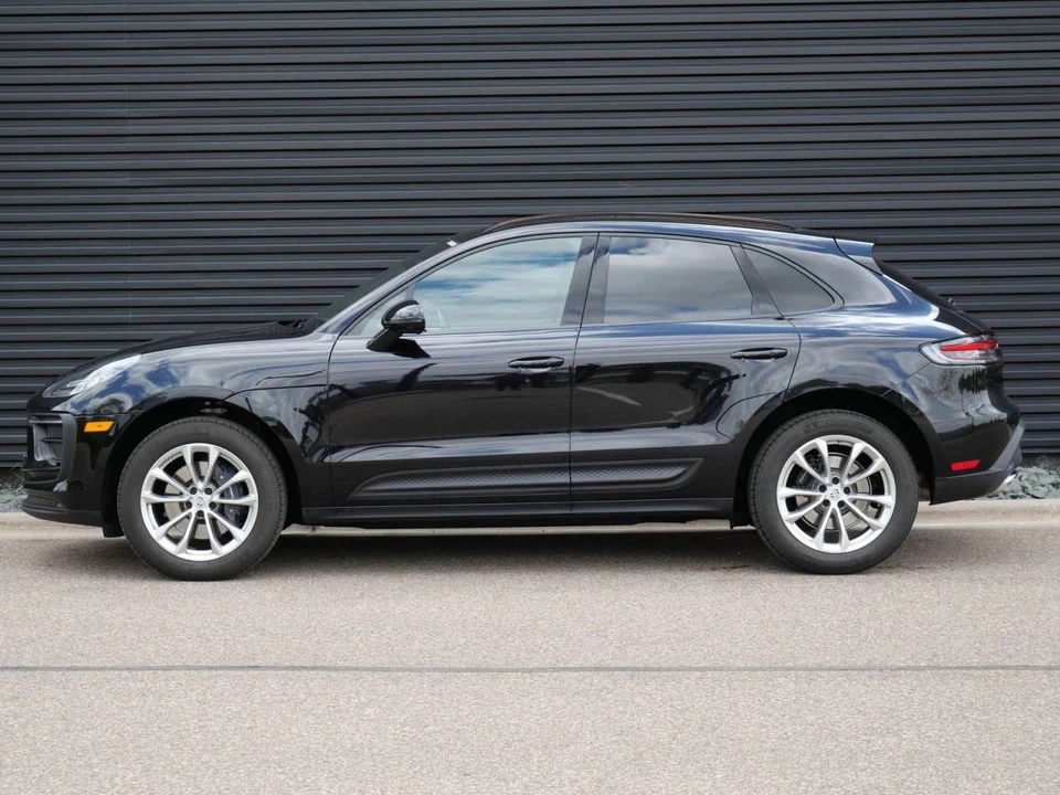 2025 Porsche Macan Electric - Image 2 of 5