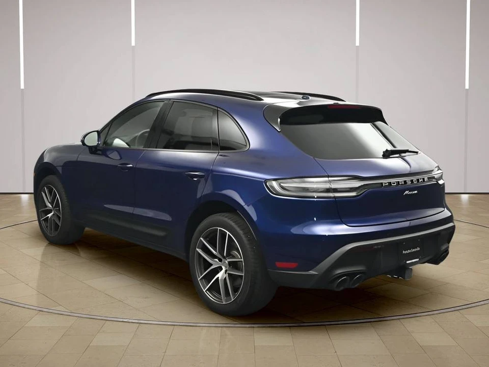 2025 Porsche Macan - Image 3 of 5