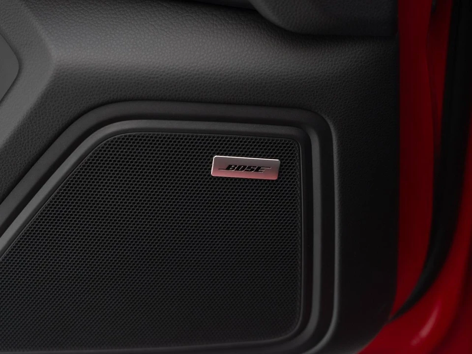 2025 Porsche Macan - Image 23 of 31