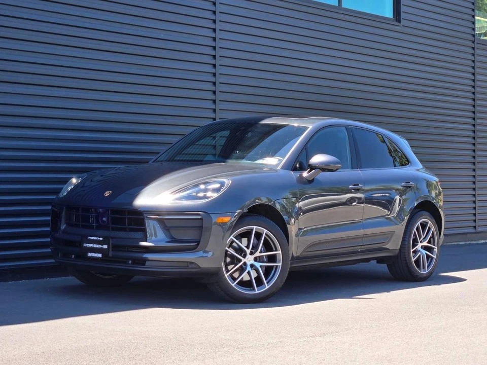2025 Porsche Macan Electric - Image 2 of 5