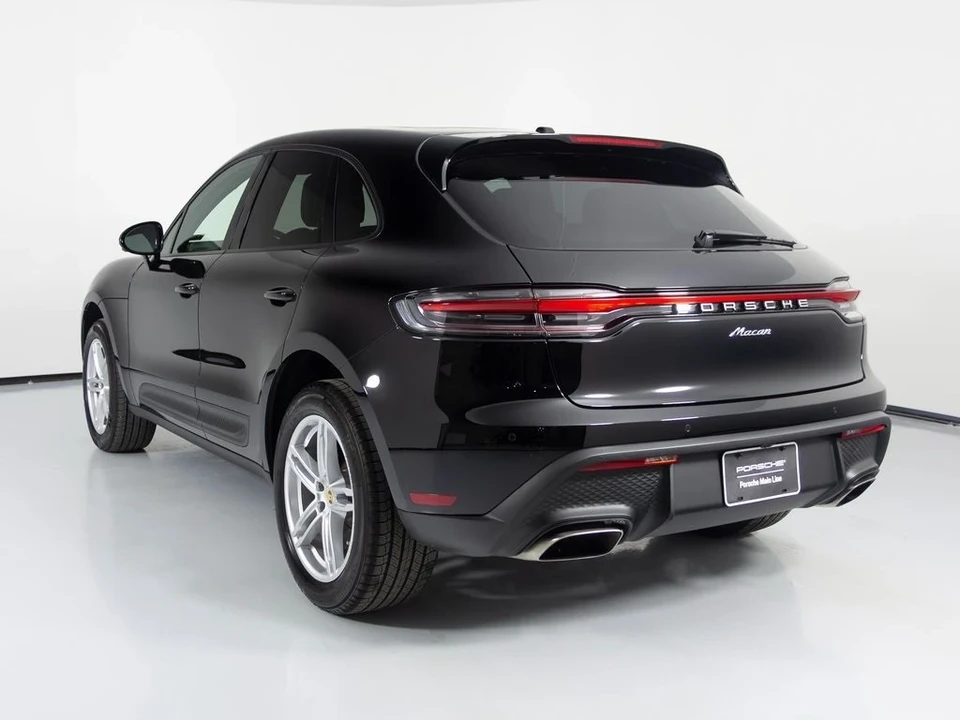 2025 Porsche Macan - Image 3 of 21