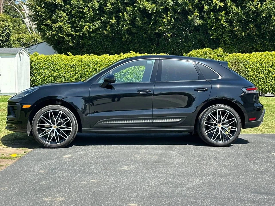 2025 Porsche Macan Electric - Image 2 of 4