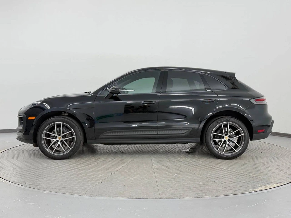 2025 Porsche Macan Electric - Image 2 of 5