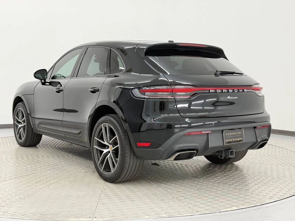 2025 Porsche Macan Electric - Image 3 of 5