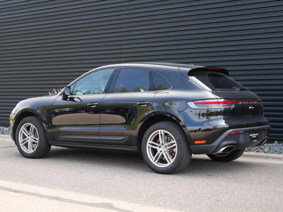 2025 Porsche Macan Electric - Image 3 of 4