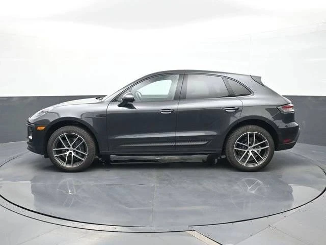 2025 Porsche Macan - Image 2 of 5