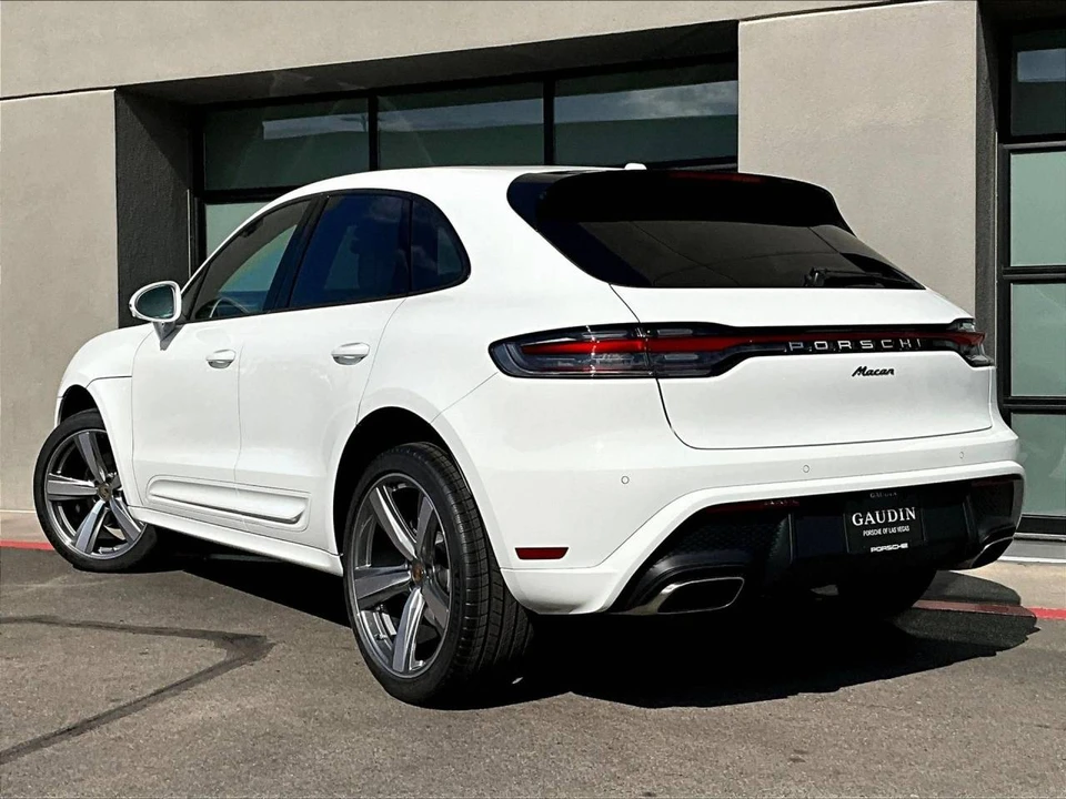 2025 Porsche Macan Electric - Image 3 of 5