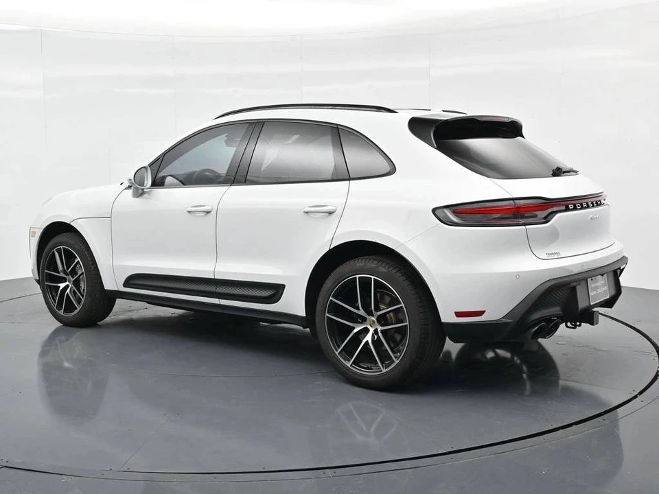 2025 Porsche Macan Electric - Image 3 of 5