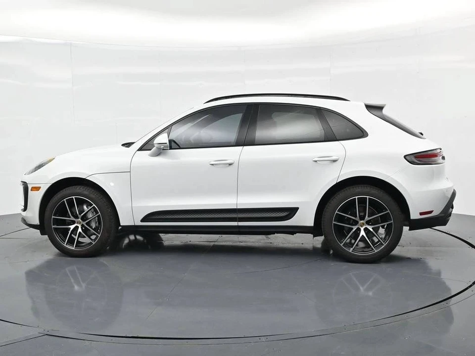 2025 Porsche Macan Electric - Image 2 of 5