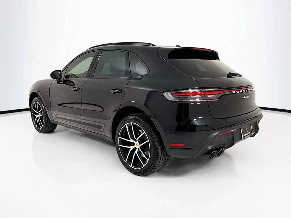 2025 Porsche Macan Electric - Image 3 of 5