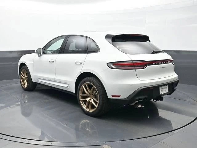 2025 Porsche Macan Electric - Image 3 of 5