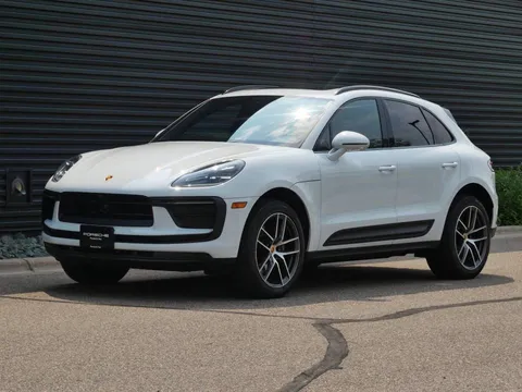 2025 Porsche Macan
