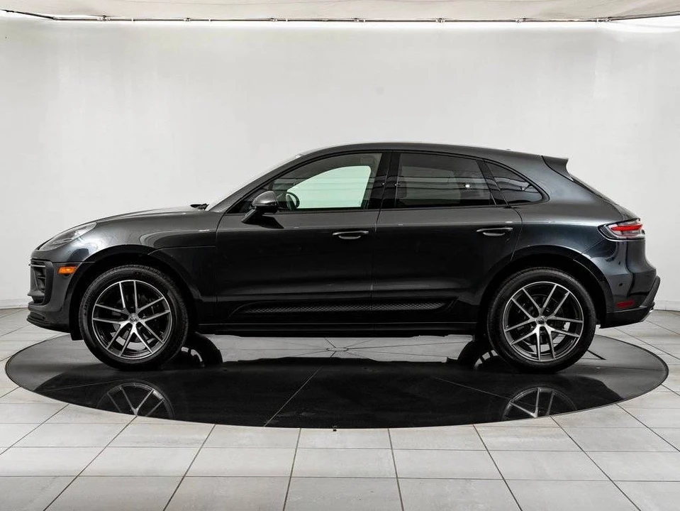 2025 Porsche Macan Electric - Image 2 of 5