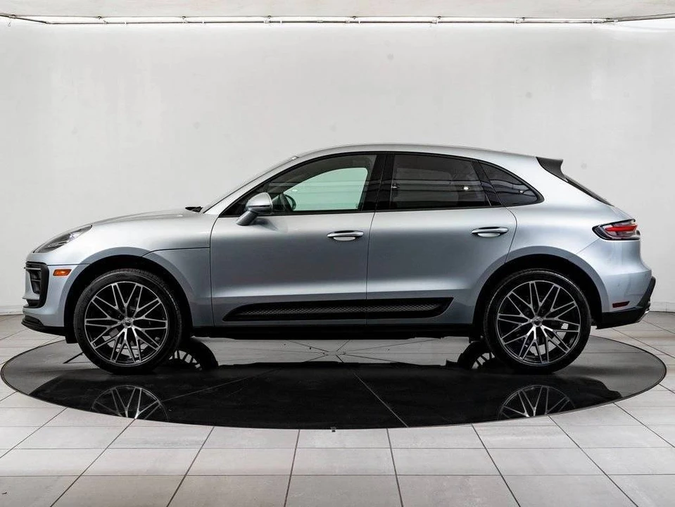 2025 Porsche Macan Electric - Image 2 of 5