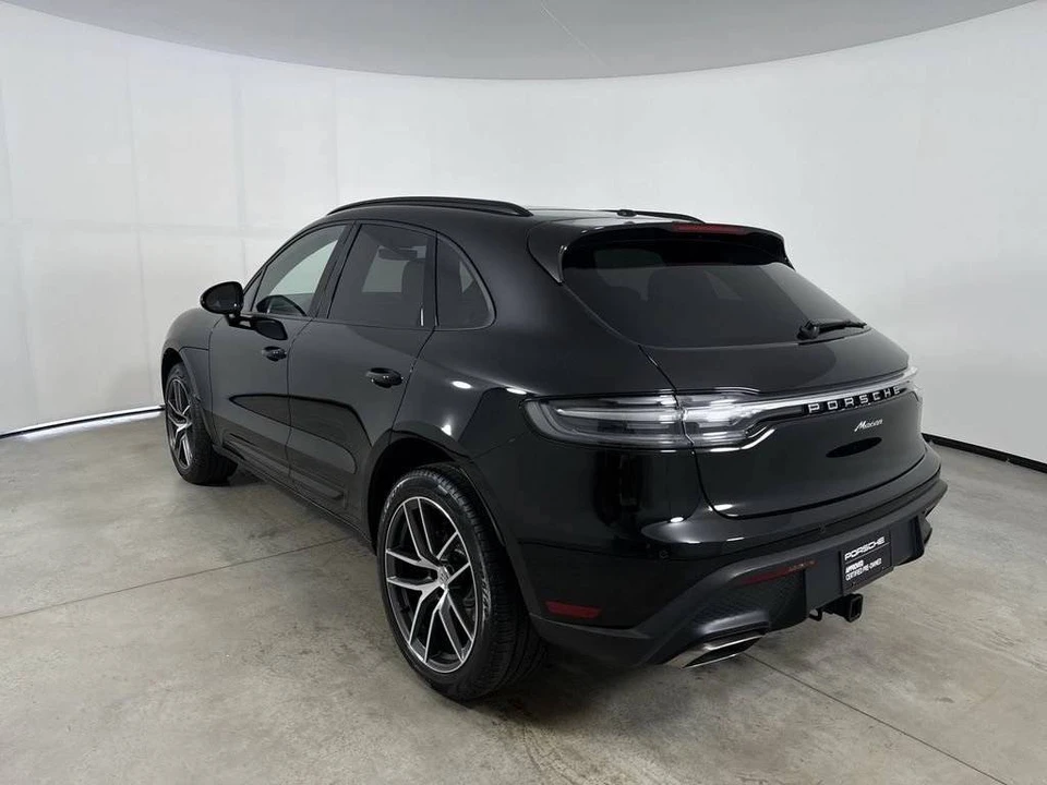 2025 Porsche Macan Electric - Image 3 of 5