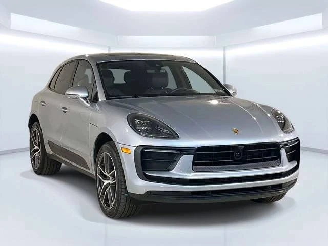 2025 Porsche Macan Electric - Image 3 of 5