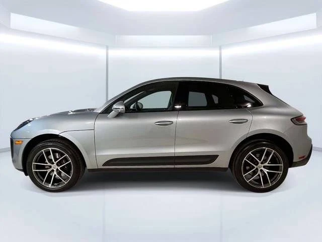 2025 Porsche Macan Electric - Image 4 of 5