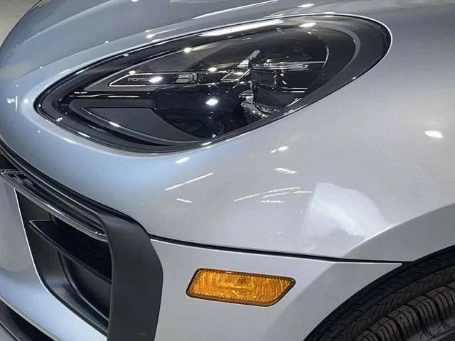 2025 Porsche Macan Electric - Image 5 of 5