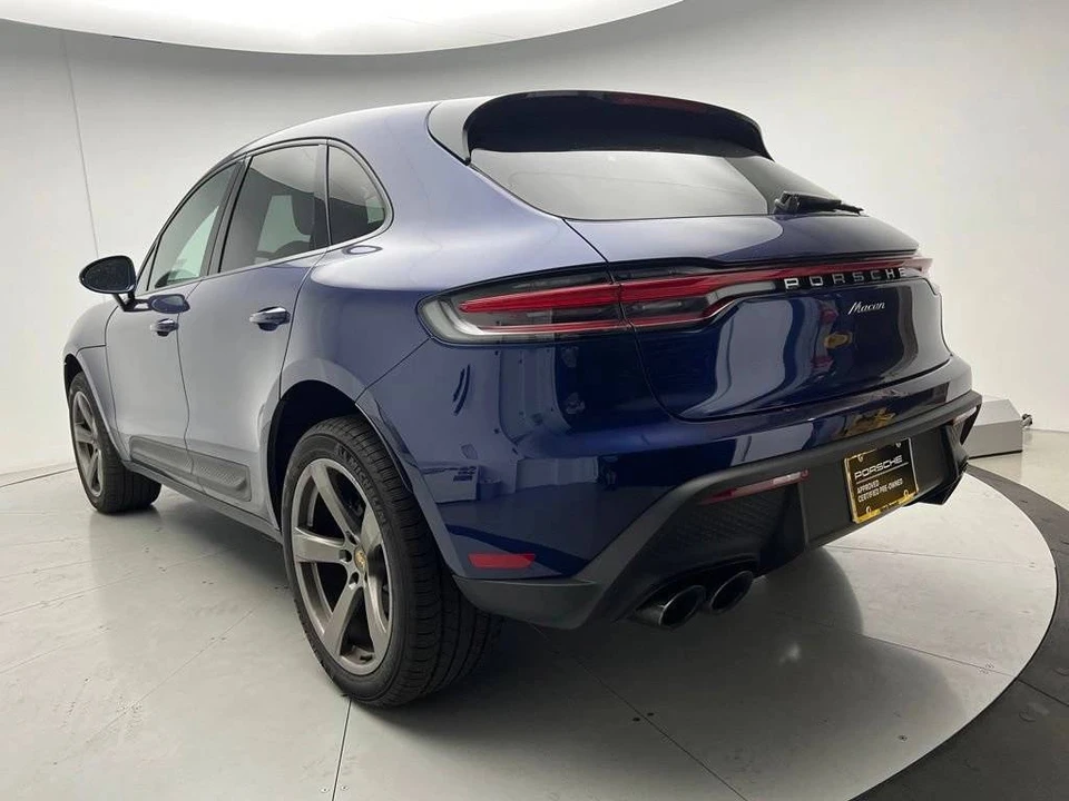 2025 Porsche Macan Electric - Image 3 of 5