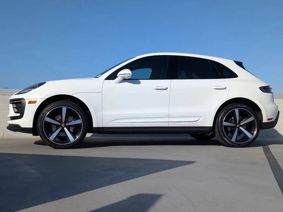 2025 Porsche Macan Electric - Image 2 of 5